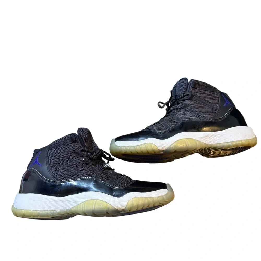 Air Jordan Retro 11 “Space Jam” 2016– GS 6.5Y